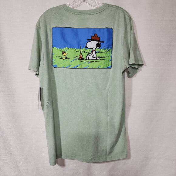 Snoopy and Woodstock men's medium green shirt - Picture 5 of 5